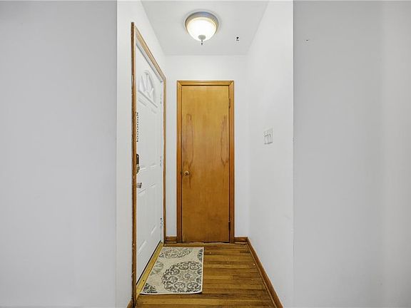 5th image of 616 Powhatan Pkwy