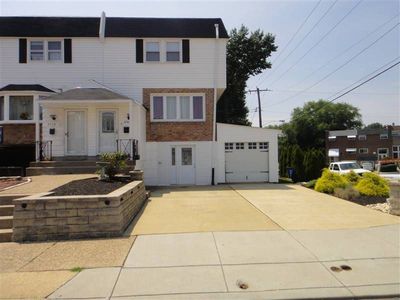 3781 S Hereford Ln, Philadelphia, PA, 19114