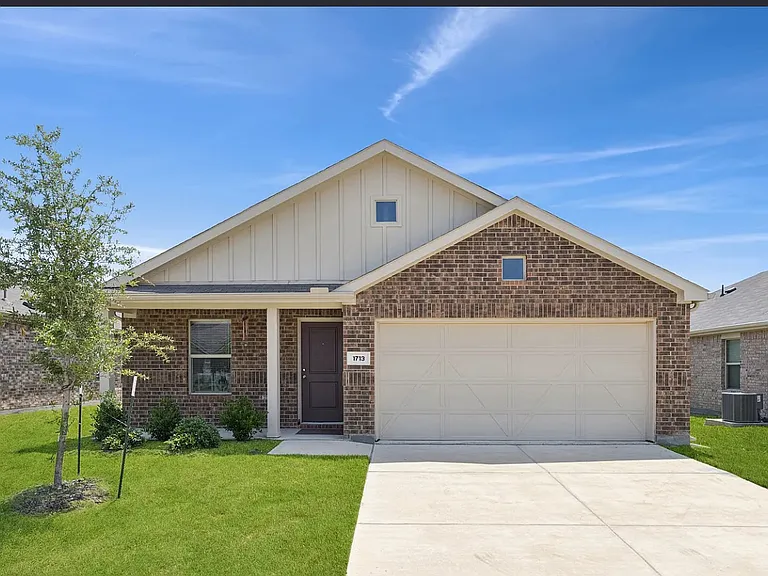 1713 Claireborne Ct — Photo 1