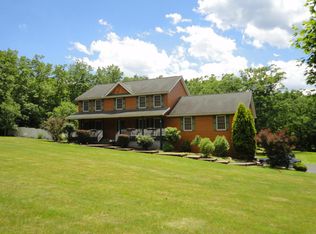 597 Henrys Crossing Rd, Cresco, PA 18326