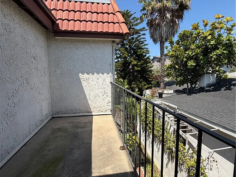 33884 Street Of The Violet Lantern — Photo 14