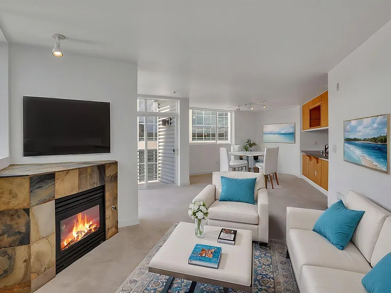 300 110th Ave NE #605 — Photo 8