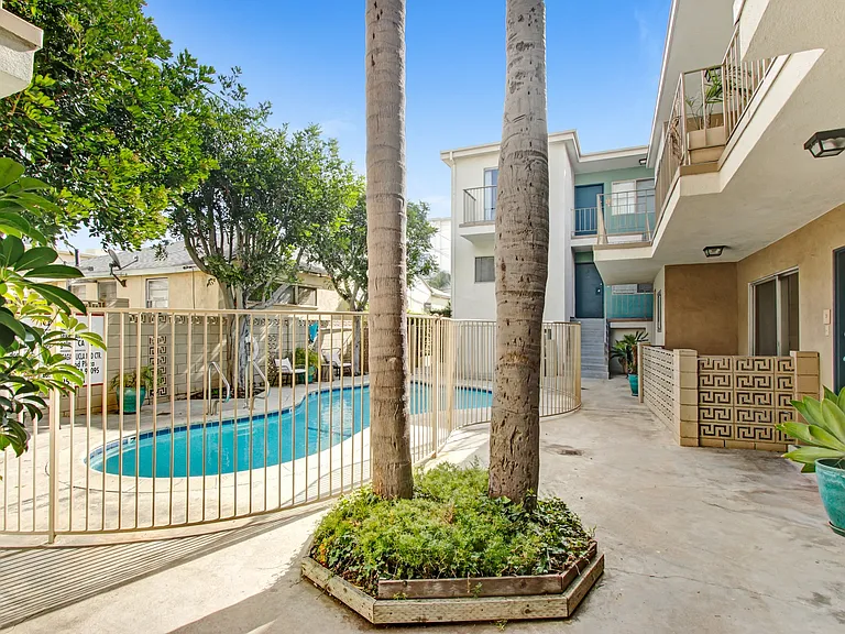 12317 Texas Ave — Photo 29