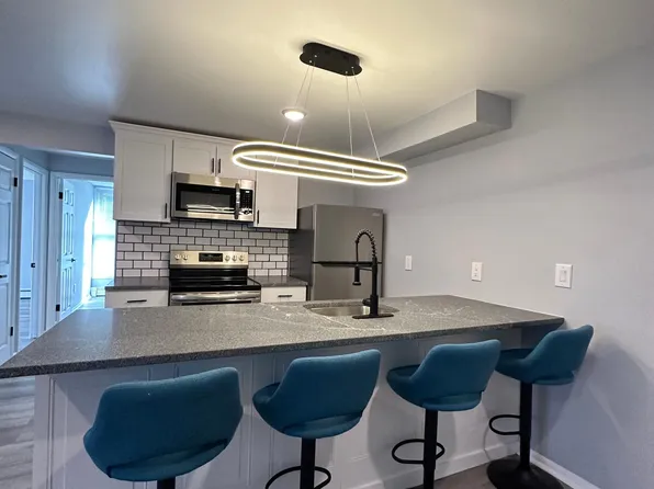 910 Teall Ave APT 4, Syracuse, NY 13206