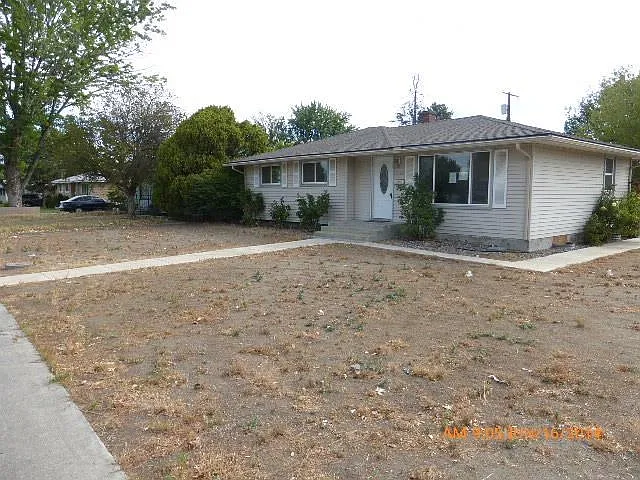 1703 N 19th Ave photo 1