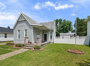 422 S Willow Rd, Evansville, IN 47714