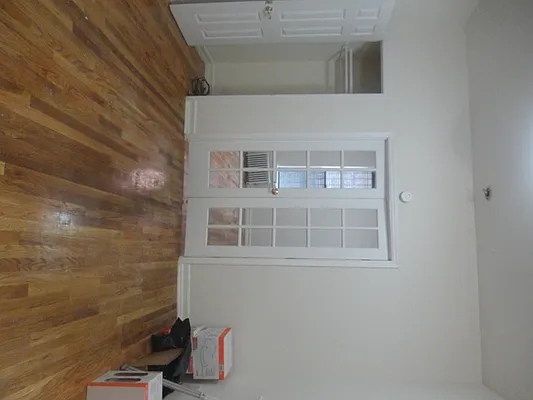 Rented by New York Residence | media 33