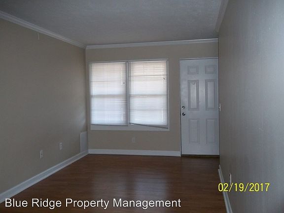 5th image of 915 Moreland Dr APT 5