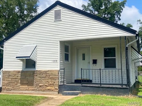 1305 Washington St, Florissant, MO 63033