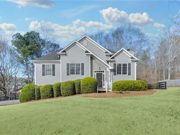108 Sweetbriar Ct, Canton, GA 30115