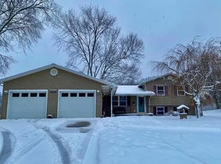 2625 Julie Dr, Columbiaville, MI 48421