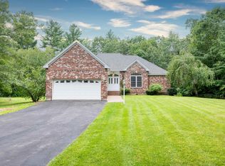 11 Burns Rd, Pelham, NH 03076