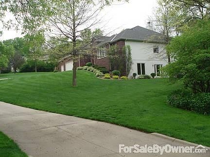 Driveway leading up to home.