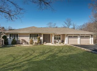 79 Eastview Dr, Valhalla, NY 10595