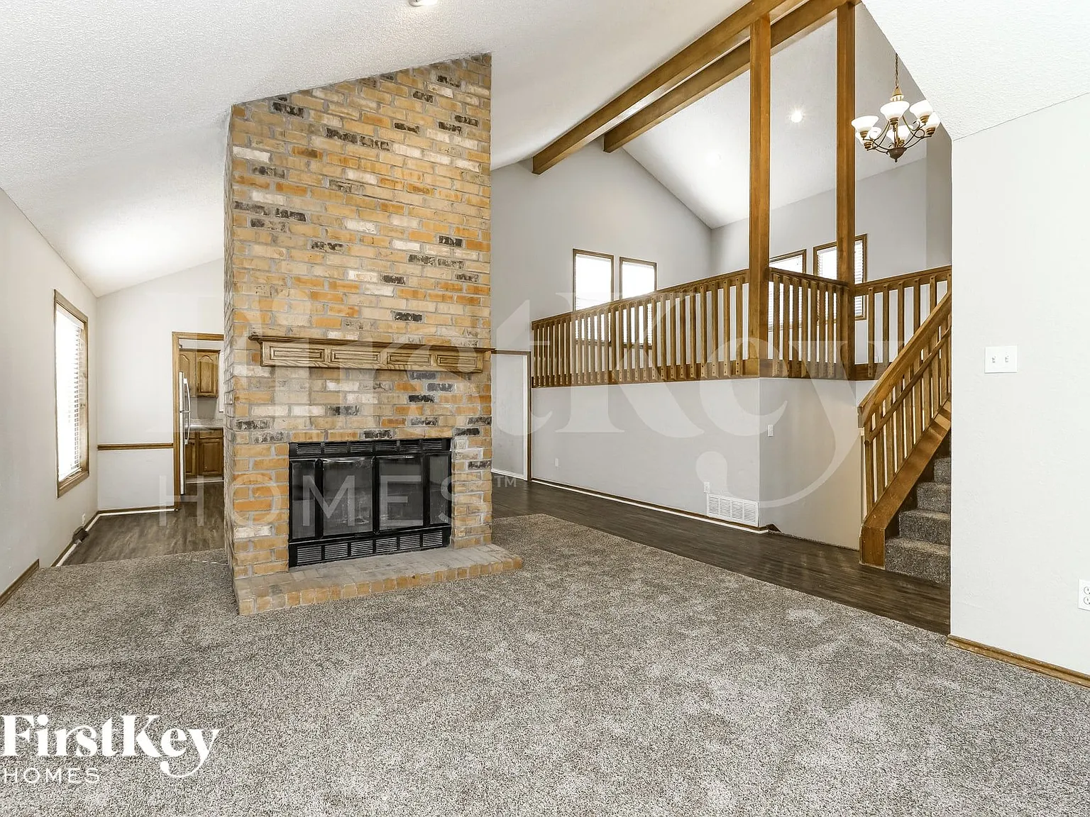 4 bed, 2.0 bath, 2814 sqft, $2,630 — Photo 3