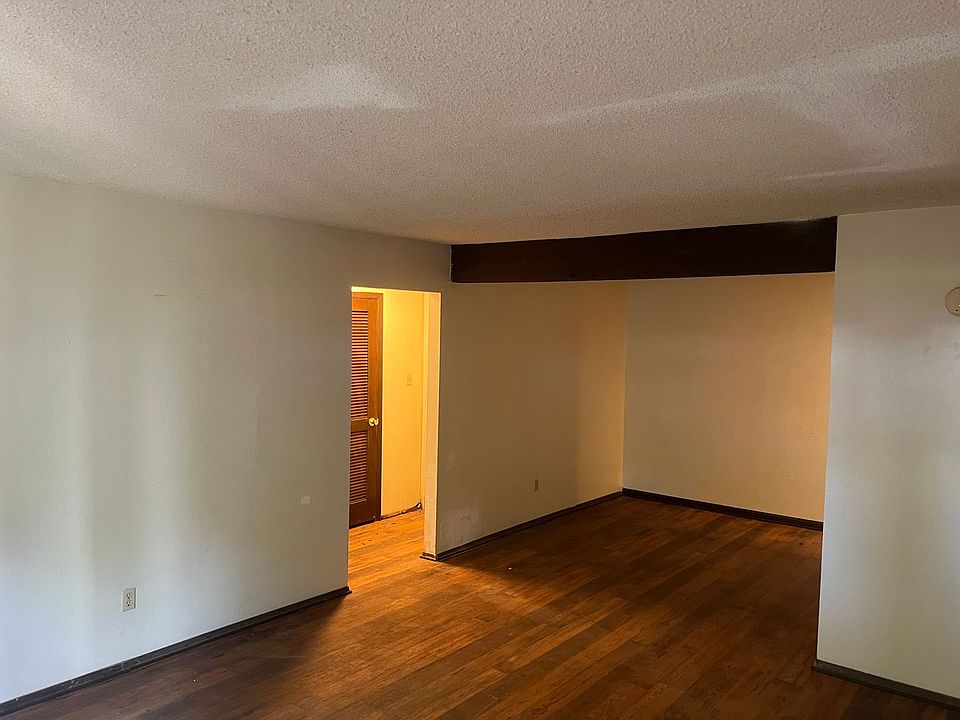 1st image of 200 High Meadows Blvd #108
