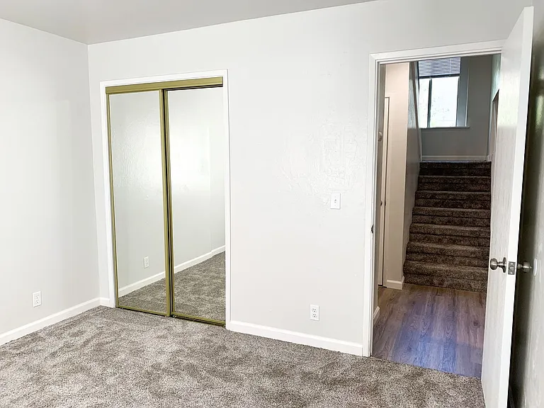 803 W 2nd Ave — Photo 13