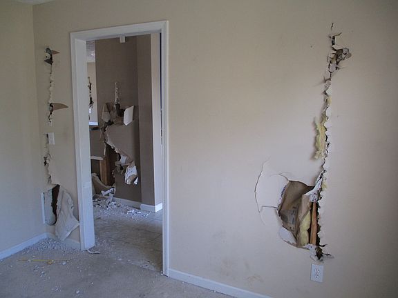 2nd image of 1208 6th Pl S
