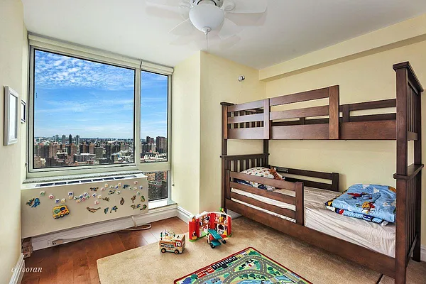 Sold by Corcoran | media 6