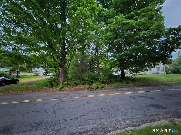North Street, Plymouth, CT 06782