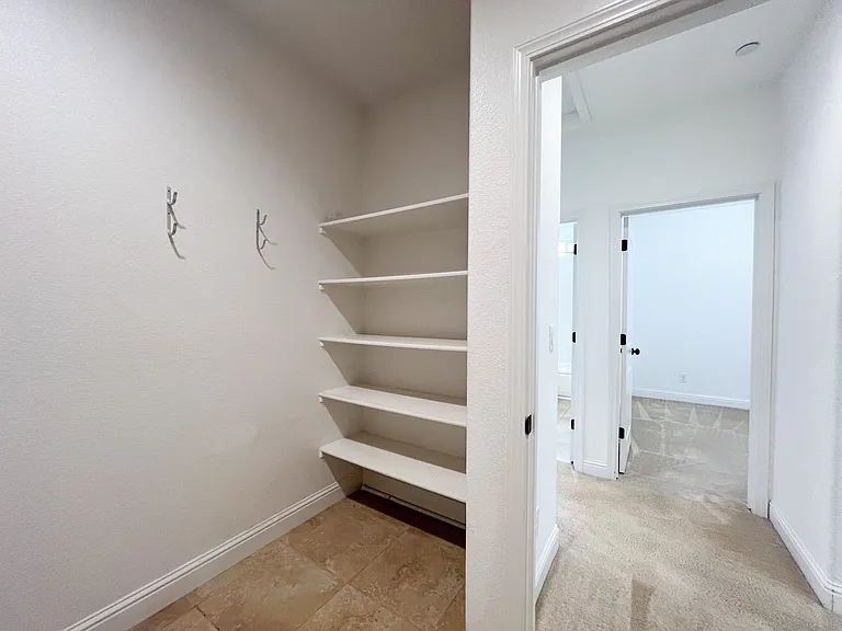8428 Amber Valley Ln — Photo 35