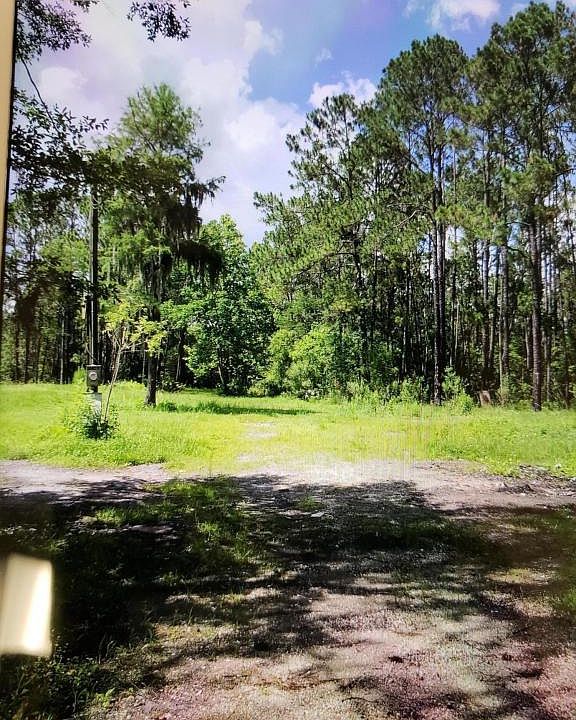 1st image of 16425 Village Green Dr N