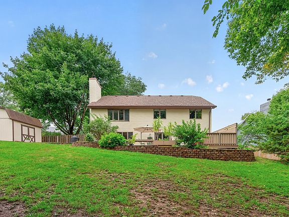 3rd image of 7948 Blanchard Way
