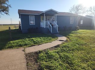 42 Country Oaks St, Brazoria, TX 77422