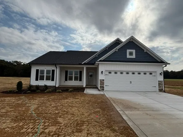 1766 N Spring Branch Rd, Dunn, NC 28334