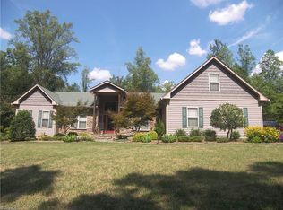 220 Timber Trails Ln, Mocksville, NC 27028