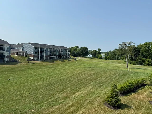 1231 Lake Run Dr — Photo 18