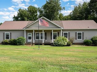 1830 Selby Dr, Snow Camp, NC 27349