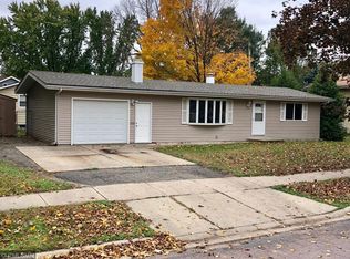 103 12th St NW, Faribault, MN 55021
