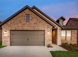 704 Juneau St, Gainesville, TX 76240