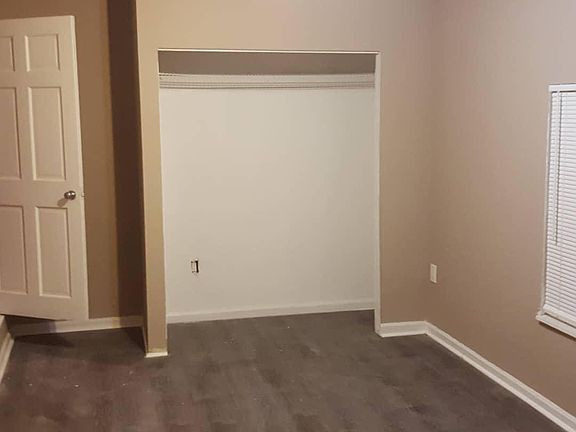 2nd image of 146 SW 12th Ave APT B