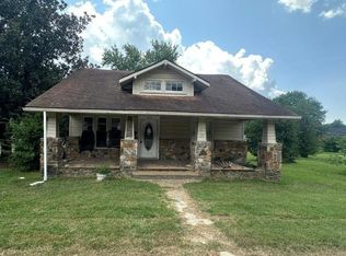 410 W Jackson St, Piggott, AR 72454