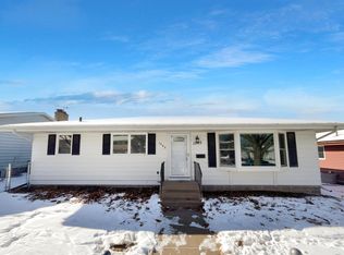 1545 Etna St, Saint Paul, MN 55106