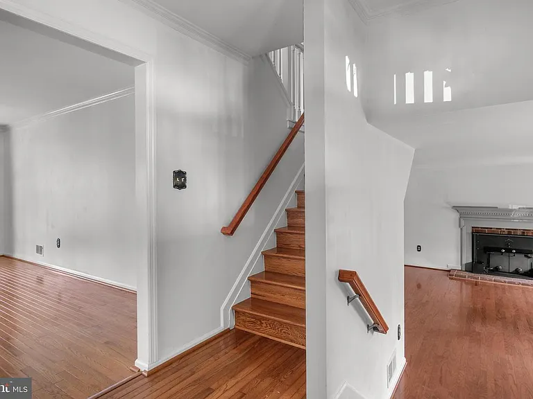 2798 Alton Hotel Ct — Photo 3