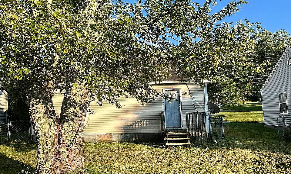 2nd image of 517 S Kingston Ave