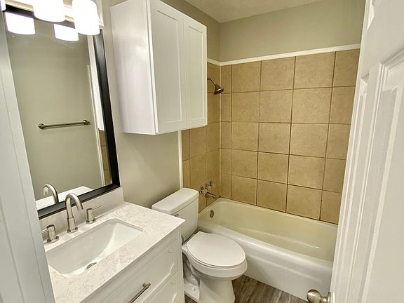 2nd image of 620 N 6th St #620