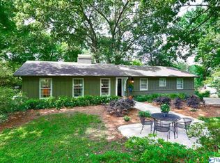 1214 Stonehurst Dr SE, Huntsville, AL 35801