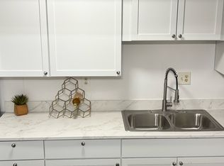 224-226 N Birchwood Dr #224, Muncie, IN 47304