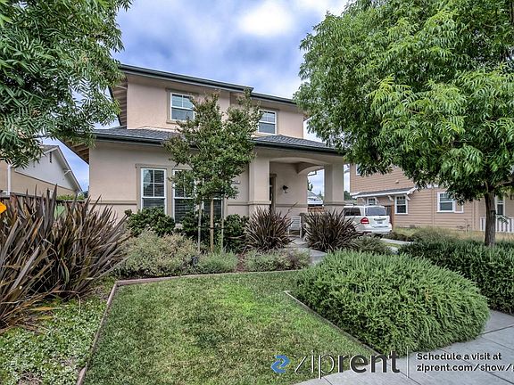 2nd image of 427 S Bayview Ave