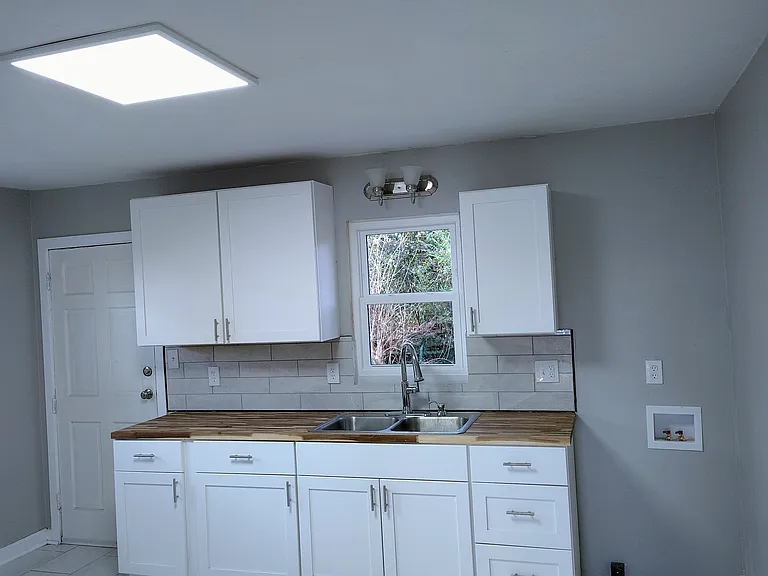 2103 Major Ave — Photo 2