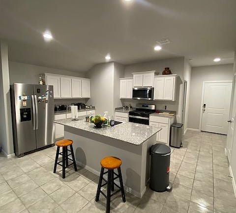 3rd image of 5912 Bull Creek Ln