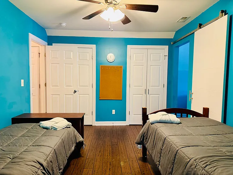 2576 Blue Dog Ct — Photo 22