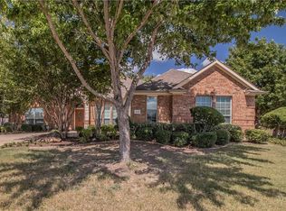 225 Richard Ln, Red Oak, TX 75154