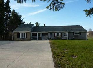 2132 Zimmerly Rd, Erie, PA 16509