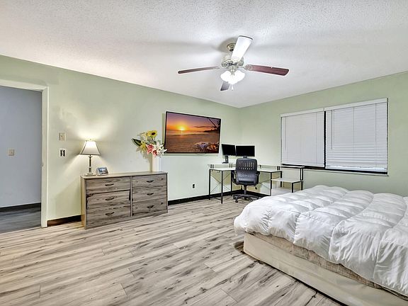 4th image of 2080 Colonial Road #1