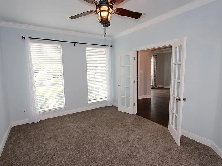 3500 Delaney Dr — Photo 6